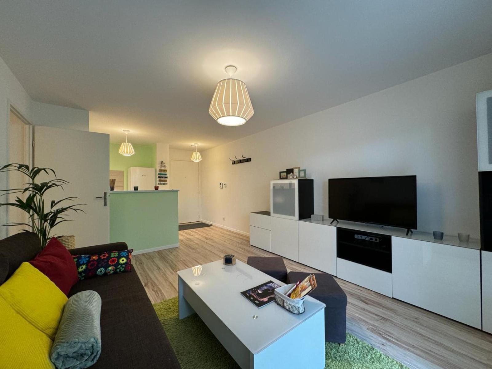 L'e-crin, Deux Pieces Avec Jardin Apartamento *