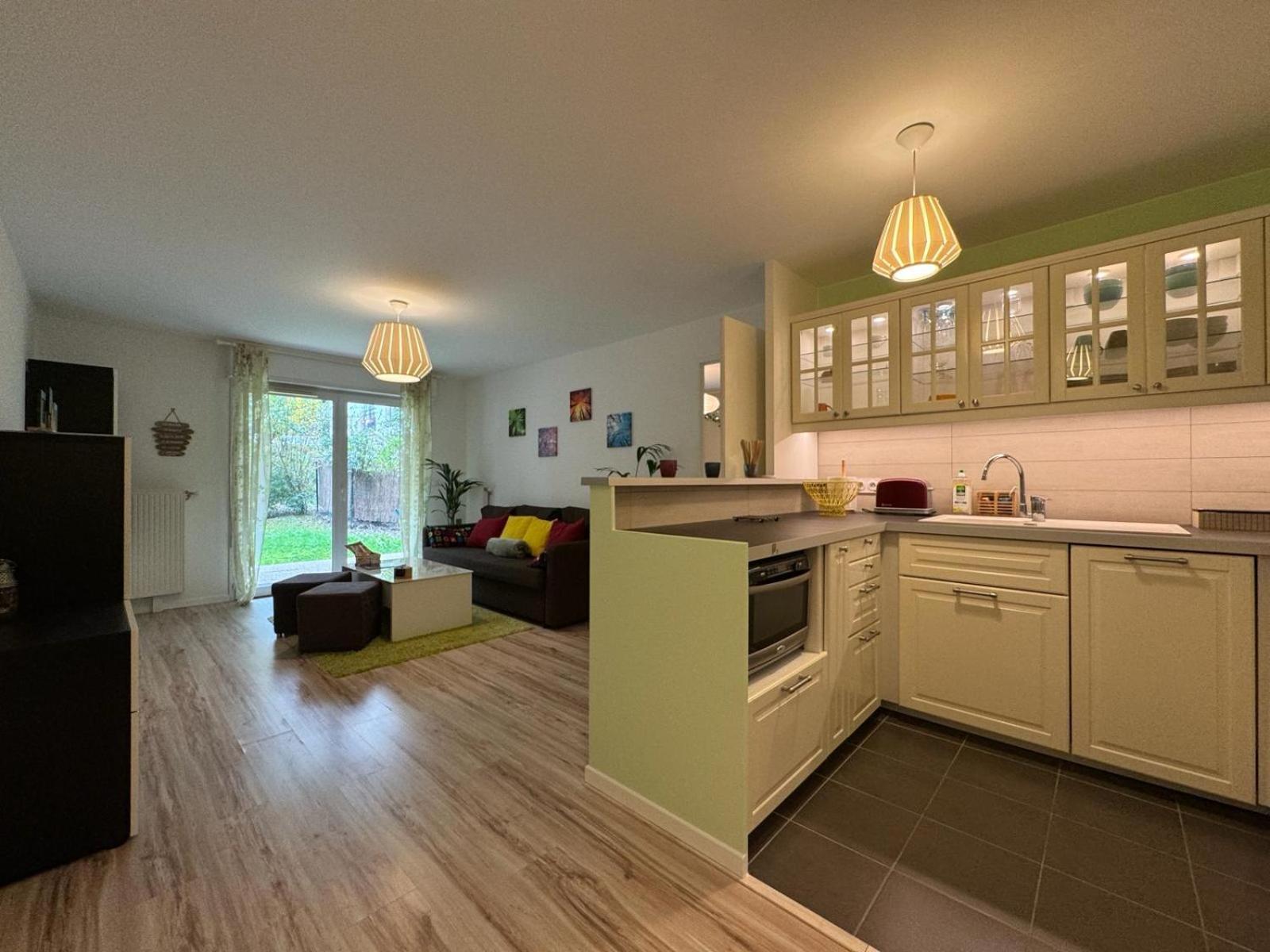 Appartement L'e-crin, Deux Pieces Avec Jardin Rambouillet